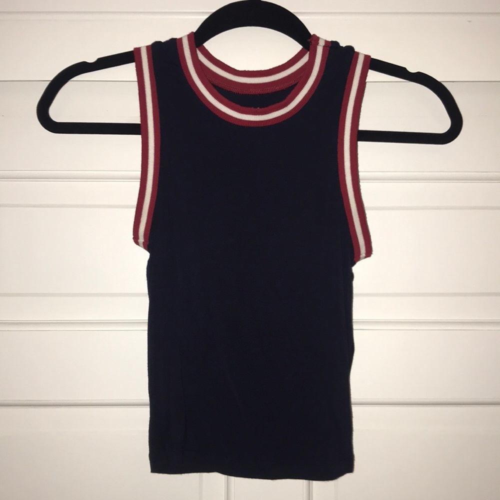 Crop top